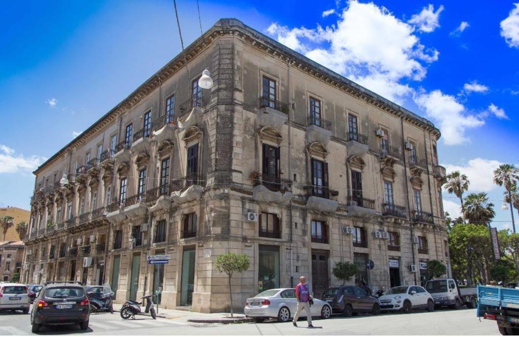 Casa Vacanze L'Altra Diaz Syracuse Екстер'єр фото