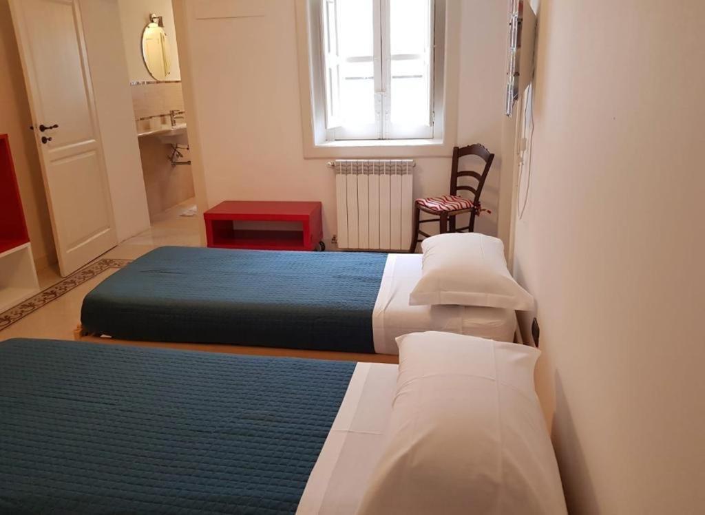 Casa Vacanze L'Altra Diaz Syracuse Екстер'єр фото